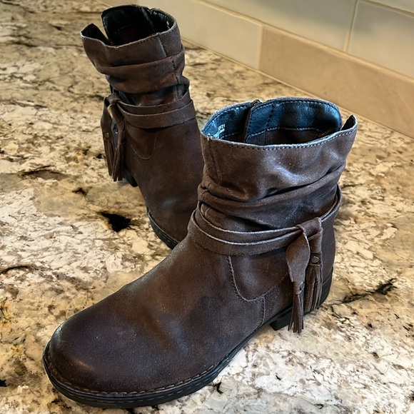 Born Shoes - Born leather boots size 8